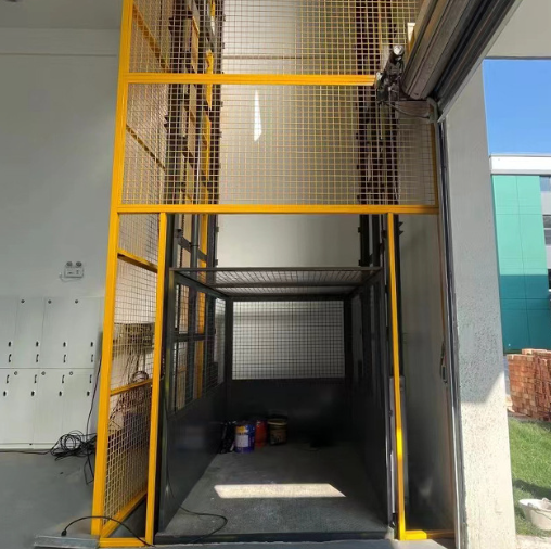 黄冈导轨式升降机助力物流园破解运输难题